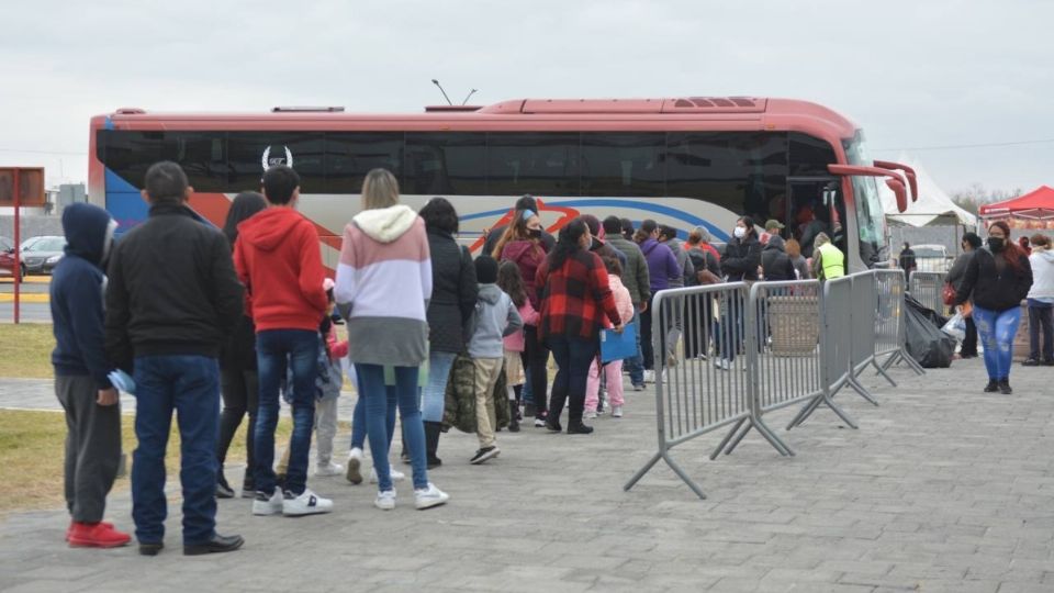 Aplicaron primeras dosis a menores de 5 a 11 años
