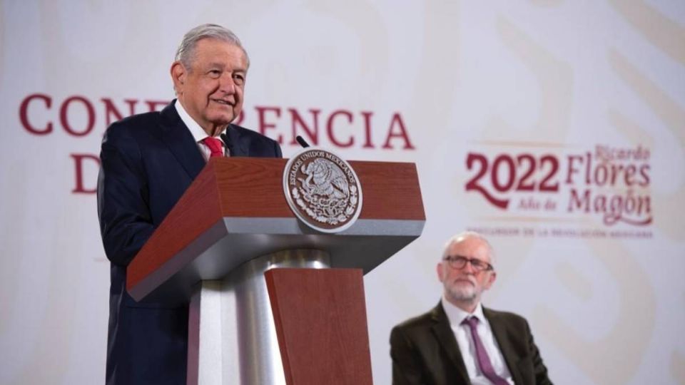 AMLO adelantó parte del informe sobre Ómicron que tiene preparado para la Mañanera de este martes. Foto: Presidencia