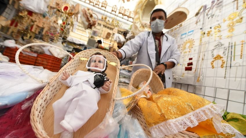 Día de la Candelaria: Renuevan a Niño Dios con ropa de barrendero, doctor COVID-19 o huachicolero | FOTOS