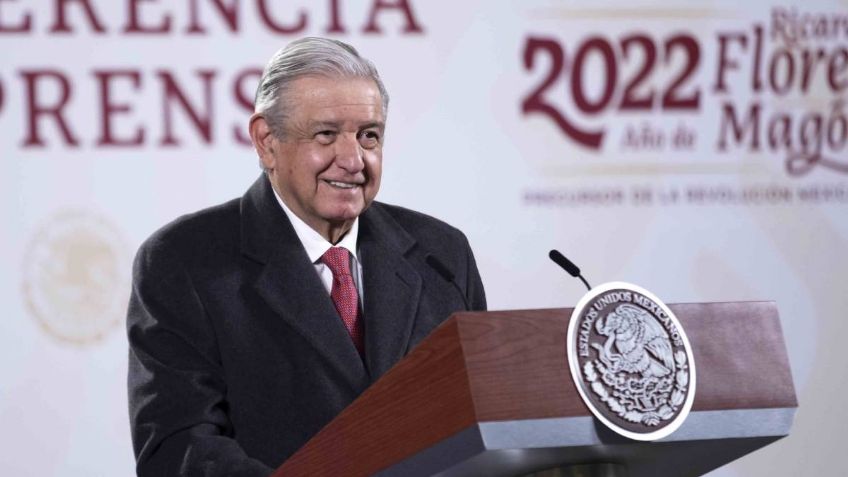 "No somos iguales": AMLO rechaza tráfico de influencias en su gobierno