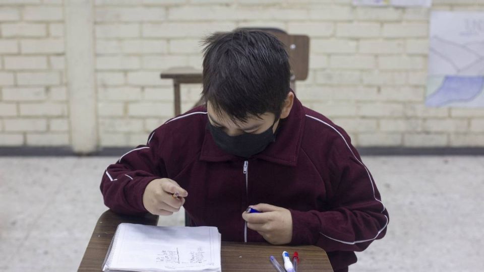 En algunos estados del interior del país no regresan a las clases presenciales. Foto: Cuartoscuro