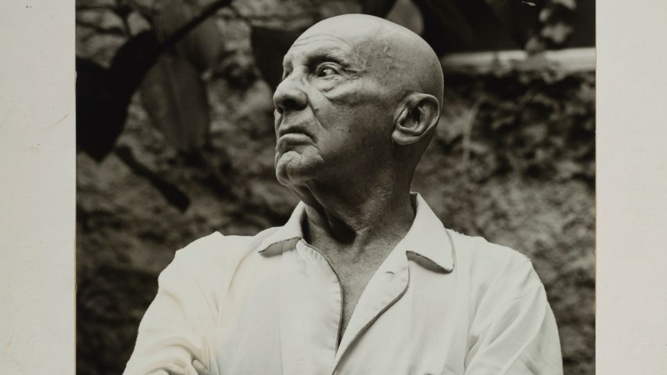 RAFAEL DONIZ. Retrato de Carlos Pellicer, ca. 1970. Plata 
sobre gelatina. Pieza donada a la Nación por Carlos Pellicer 
López. Colección Museo Nacional de Arte. (Foto: cortesía
Museo Nacional de Arte, INBAL, Secretaría de Cultura)