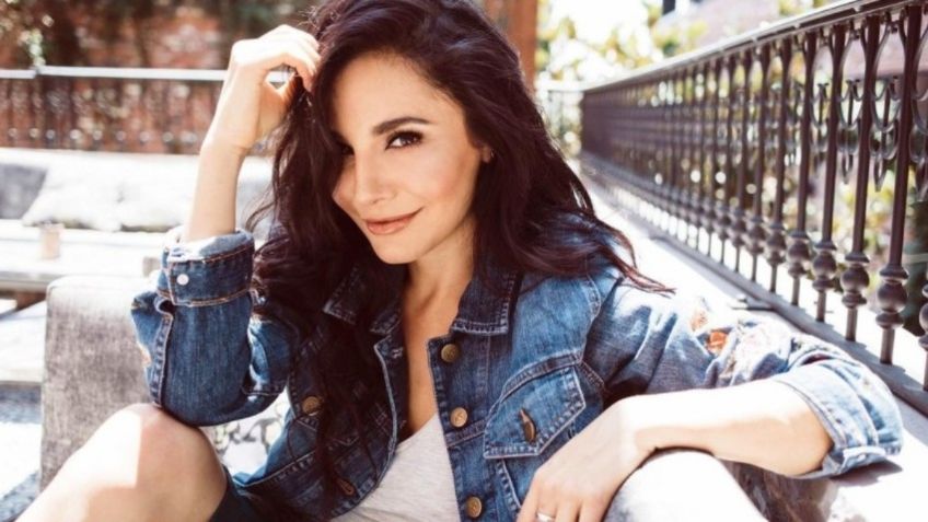 Martha Higareda levanta pasiones al cubrir su silueta solo con una cobija | FOTO