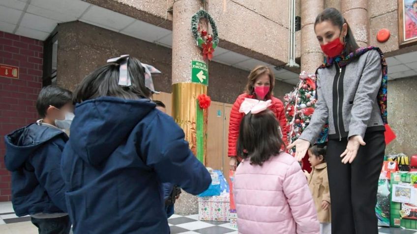 Reyes Magos llegan a estancia infantil de la FGJ; Claudia Sheinbaum parte la rosca con 34 niños