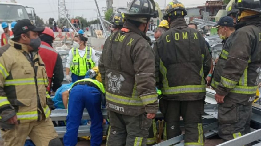 Iztapalapa: Cae estructura metálica en Eje 6 Sur Avenida de las Torres; reportan lesionados