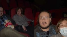 Desatan pelea en "spanglish" por no usar cubrebocas y toser en el cine: VIDEO