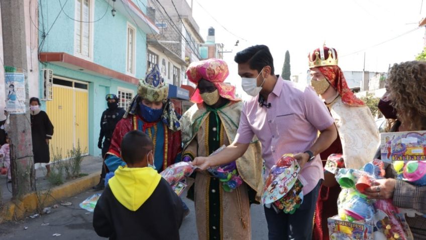 Adolfo Cerqueda anuncia que habrá escuelas municipales de lenguas, idiomas y artes en Nezahualcóyotl