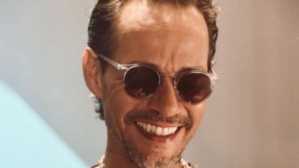 Marc Anthony con lentes oscuros. Fuente: archivo