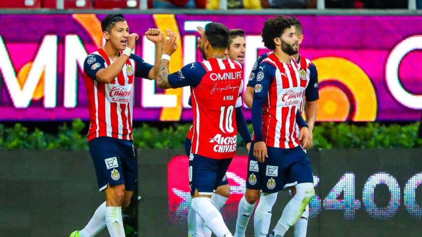 Chivas golea 3-0 al Mazatlán en la Jornada 1 de la Liga MX: GOLES