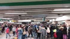 Línea 3 del Metro: un celular cayó a la vía y paró el servicio, ¿qué otros objetos pueden generar caos?