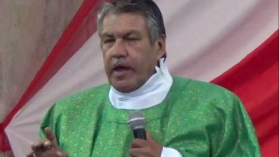 El sacerdote aseguraba que tenía su pistola cerca para protegerse del crimen organizado