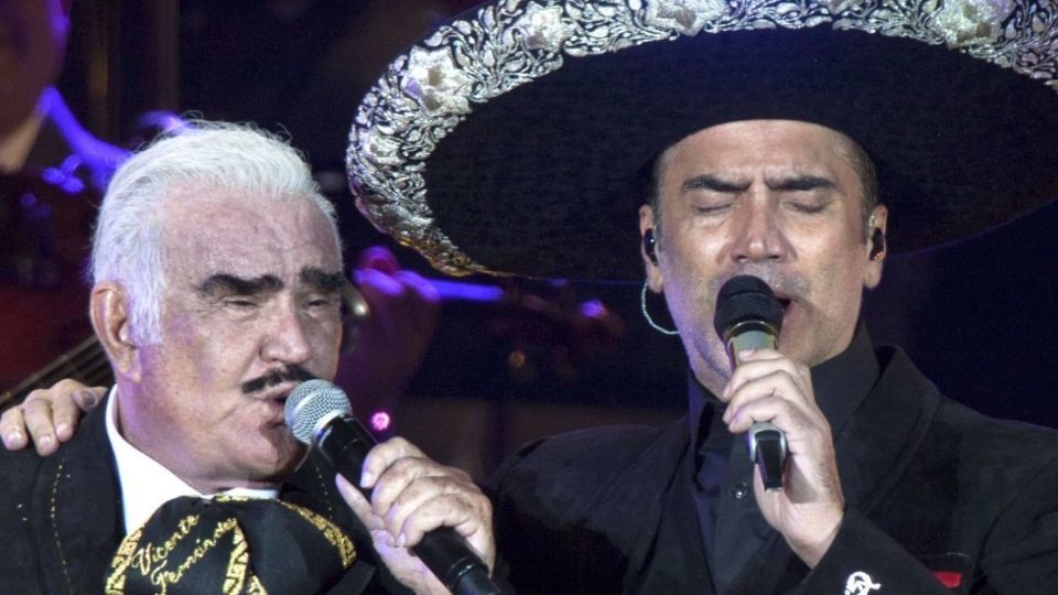 La canción con la que Alejandro hizo llorar a Vicente. Foto Cuartoscuro