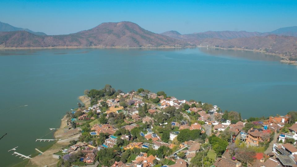 Tu visita al Pueblo mágico debe comenzar en la Presa Valle de Bravo.