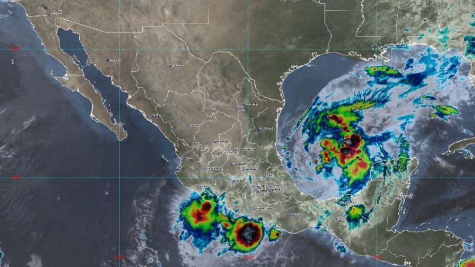 La Tormenta Tropical 'Karl' mantiene su desplazamiento hacia Tabasco y Campeche.