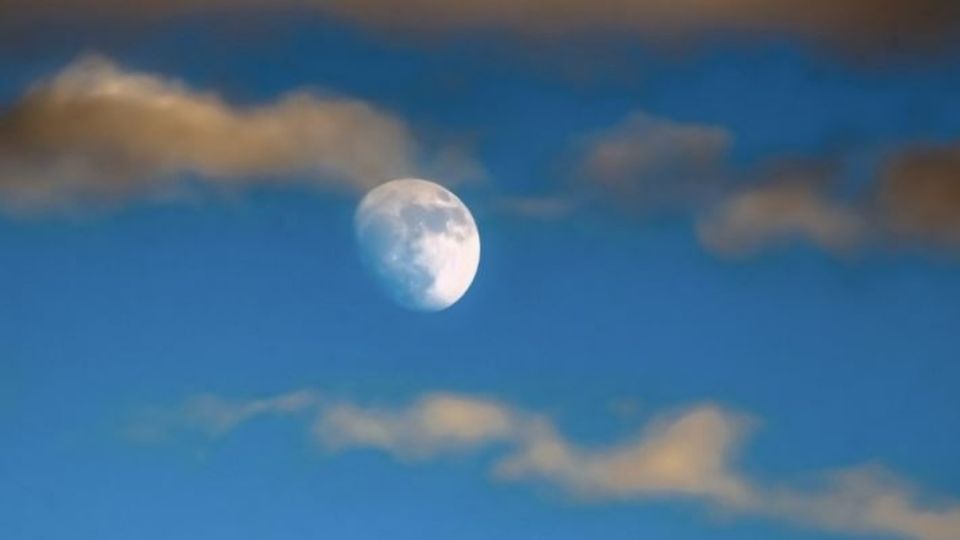 Saca provecho a la enegía de la Luna.