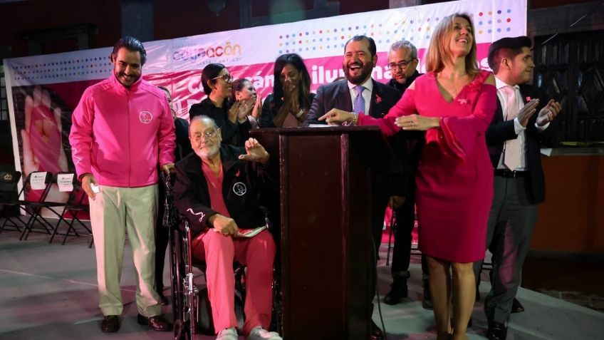 Coyoacán se ilumina de rosa en el Día Mundial de la Prevención del Cáncer de Mama