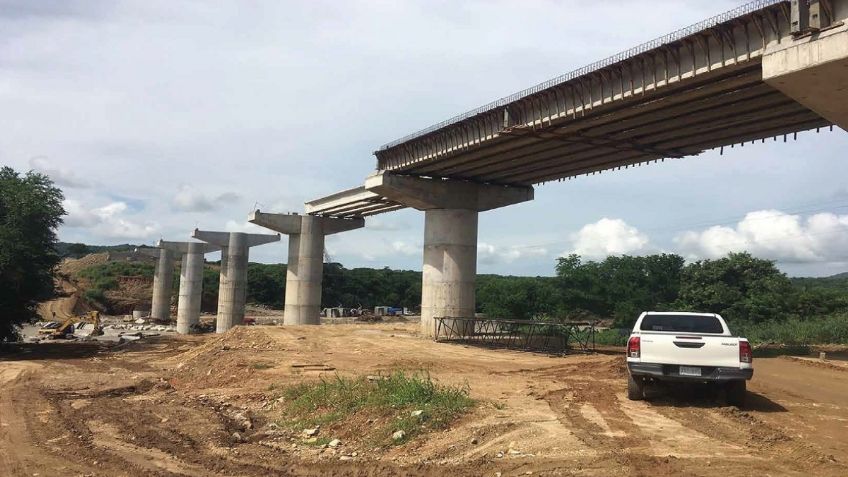 SICT promete finalizar autopista Barranca Larga-Ventanilla para finales de 2022