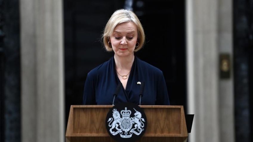 Liz Truss dimite como primera ministra de Reino Unido