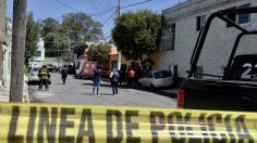 Mujer acusa a policías de asesinar a su esposo a balazos, autoridades investigan los hechos