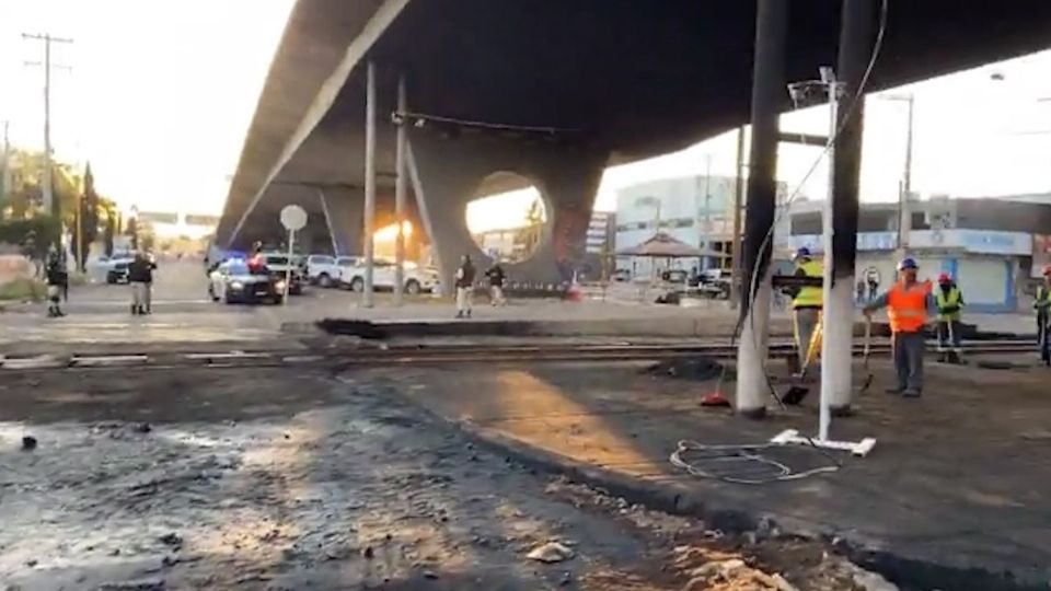 Conductor de pipa hizo caso omiso al silbato del tren