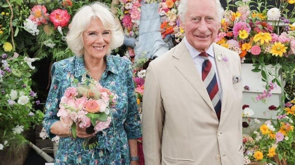 El rostro de la reina consorte ahora acompañará la tradición más querida de los británicos.