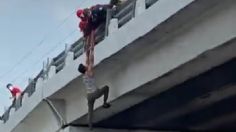 VIDEO | El momento exacto en que un hombre cayó de un puente en Temixco: intentó quitarse la vida