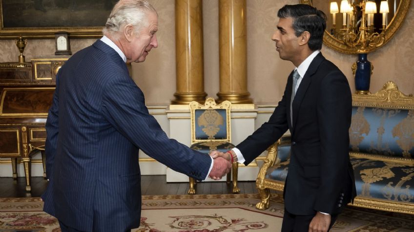 Rishi Sunak es nombrado el primer ministro británico por el Rey Carlos III