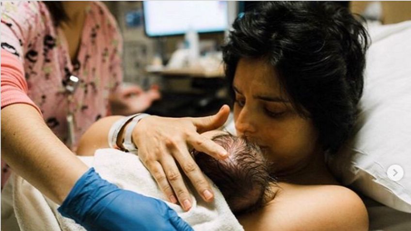 Aislinn Derbez recuerda el día de su parto con fotos muy personales de sus 36 horas de labor