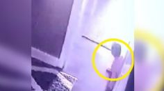 VIDEO | Aterrador: supuesto fantasma empujó con fuerza a un bebé mientras gateaba