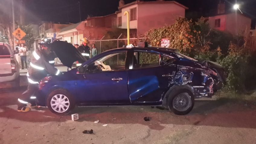 Necia conductora intenta ganarle el paso al tren