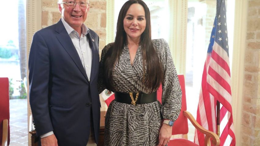 Ken Salazar y la alcaldesa Carmen Lilia unen a los dos Laredos con un acuerdo económico