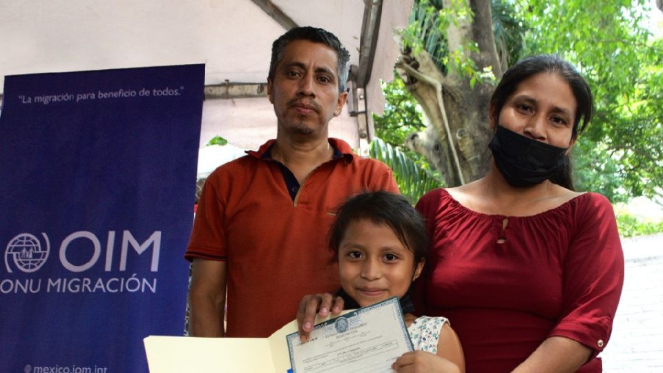 Para registrar a sus hijos en México mujeres migrantes tienen que recibir apoyo de organizaciones