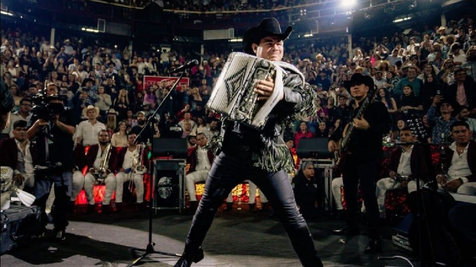 El cantante se presentó el fin de semana en el Rodeo Texcoco