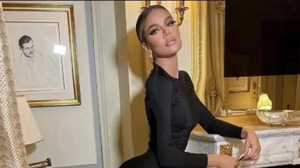 Khloé Kardashian se tomó la fotografía en un costoso hotel en la Semana de la moda en París