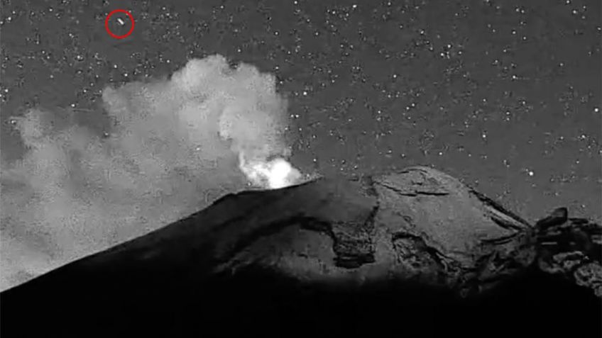 ¿El Popocatépetl es base extraterrestre? Captan extraña luz entrando en el volcán