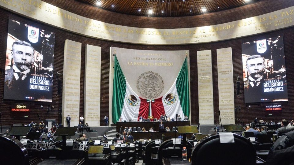 El pleno de la Cámara de Diputados guardó dos minutos de silencio.