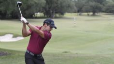 Santiago Castilla empata en casillero 36 en torneo de la gira de golf profesional