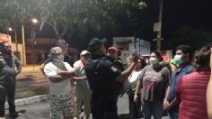 Automovilista embiste a manifestantes en Mérida