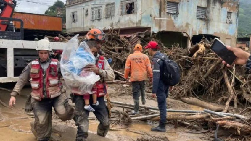 Imágenes fuertes | tormenta en Venezuela desborda ríos y arrastra a varias personas a una muerte bajo el agua