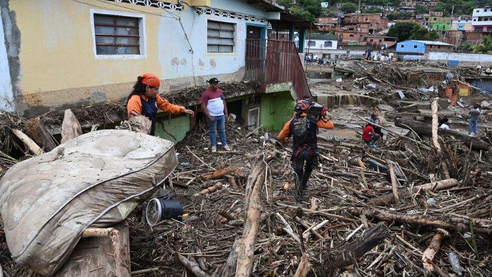 El presidente Nicolás Maduro decreta duelo nacional por personas fallecidas en deslave