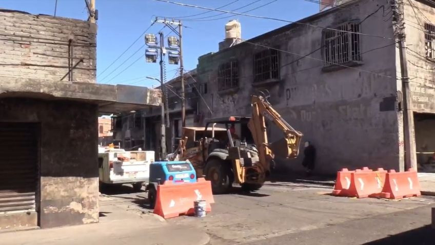 Vecinos de la calle Chihuahua regresan a vivir a sus domicilios tras el choque entre pipa y tren