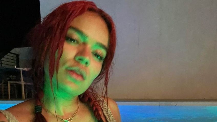 Desde Egipto, Karol G impacta con vaporoso vestido nude