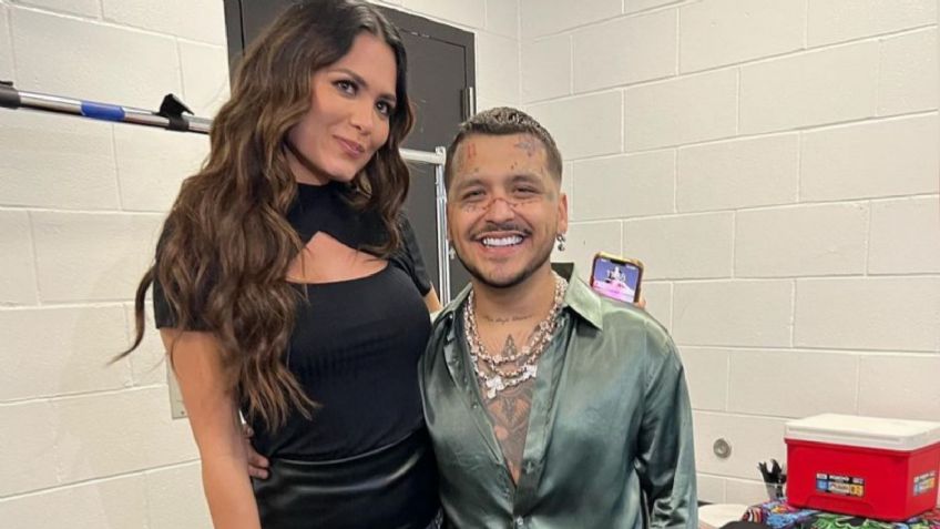 Andrea Meza se luce con falda de cuero y sombrero en el concierto de Christian Nodal