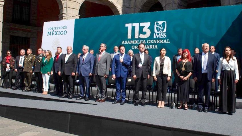 Evelyn Salgado asiste a la 113 Asamblea General Ordinaria del IMSS presidida por AMLO