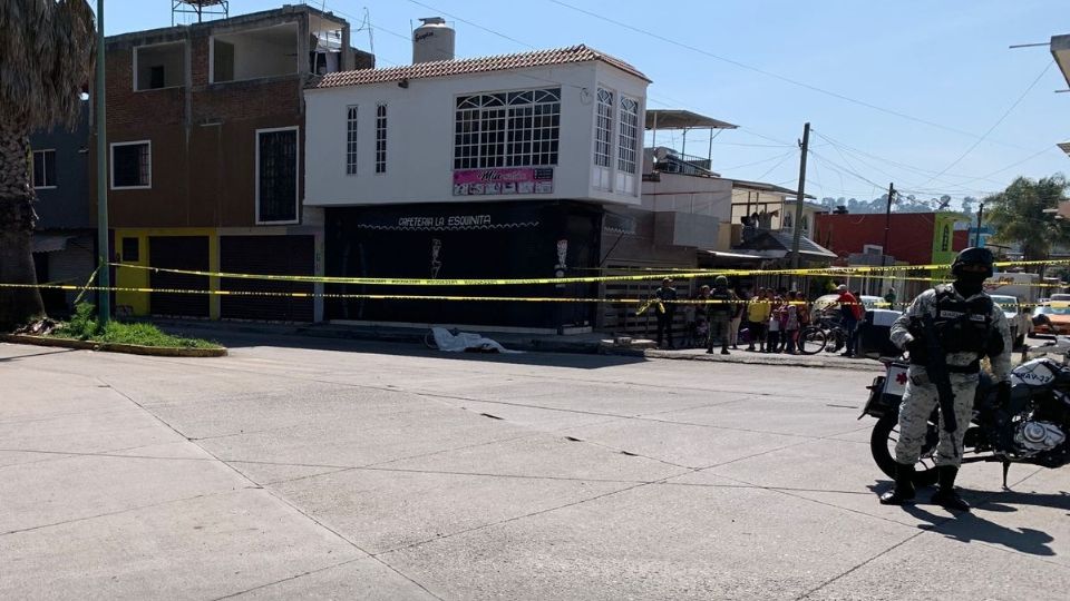 Un comando arribó a un taller de motocicletas ubicado en la calle San Pablo