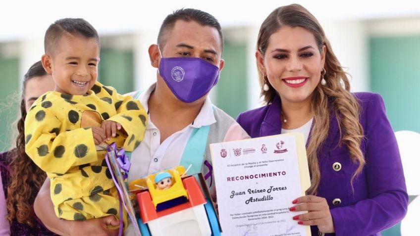 Evelyn Salgado conmemora el "Día Mundial de la Niña y el Niño Prematuro"