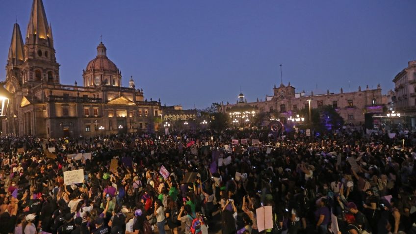 Con Enrique Alfaro, cobijan a agresores de mujeres