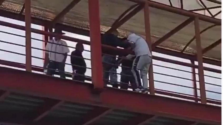 VIDEO | Policías evitaron que un hombre se lanzara de un puente en Hidalgo