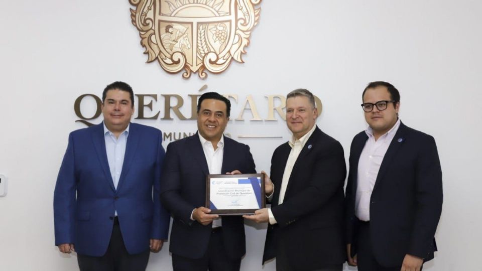 El presidente municipal sostuvo que lograr esta certificación es muestra del compromiso para atender de manera adecuada a la población