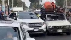 VIDEO | Automovilista ignora a policía y lo embiste brutalmente con su camioneta en panteón de Iztapalapa